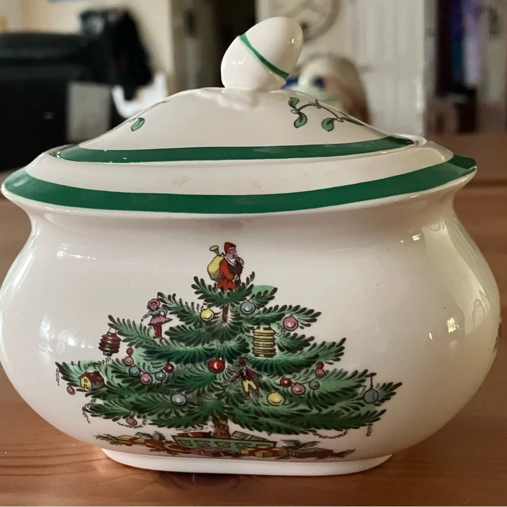 EUC Spode Christmas Tree Child’d Sugar Bowl w/Lid Extremely Rare Discontinued